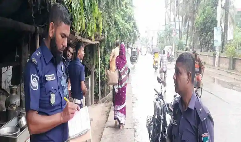 যশোরে ২০ মোটরসাইকেল জব্দ করেছে ট্রাফিক পুলিশ