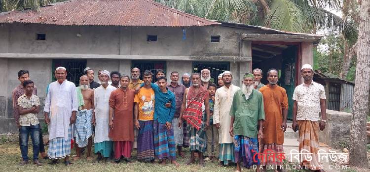 মসজিদে হামলা