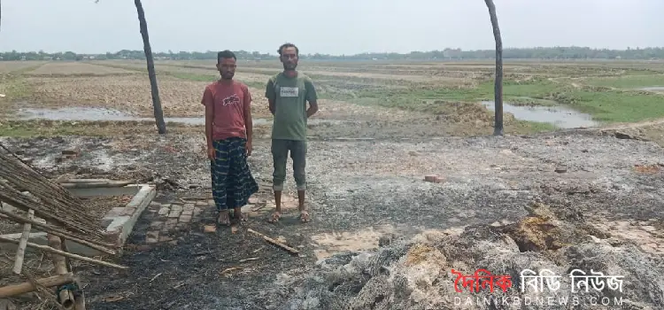 moheshoripure dherer bashay agun